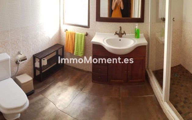 Wiederverkauf - Villa -   Inländisch - Alhaurín de la Torre