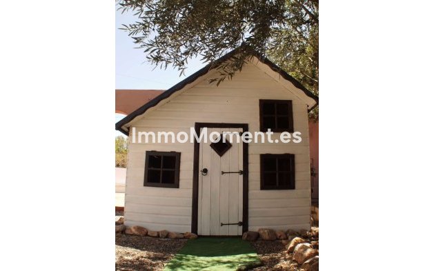 Wiederverkauf - Villa -   Inländisch - Alhaurín de la Torre