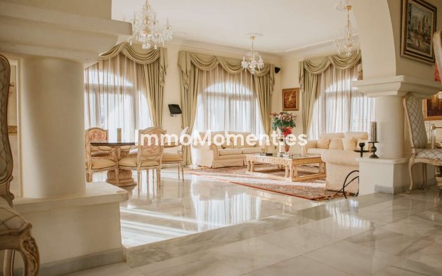 Wiederverkauf - Villa - Benalmadena - Benalmadena Centro