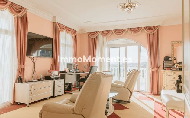 Wiederverkauf - Villa - Benalmadena - Benalmadena Centro