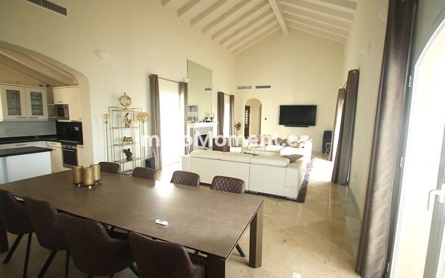 Reventa - Villa - Interior  - Istán