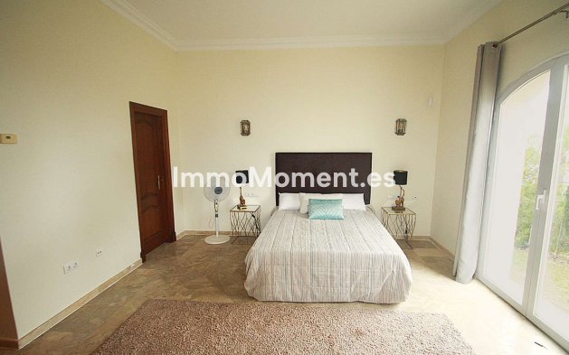 Reventa - Villa - Interior  - Istán