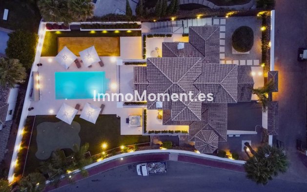 Wiederverkauf - Villa - Marbella - Nueva Andalucía