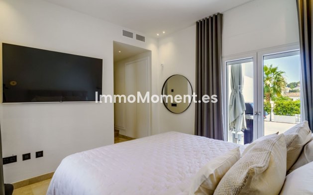 Wiederverkauf - Villa - Marbella - Nueva Andalucía