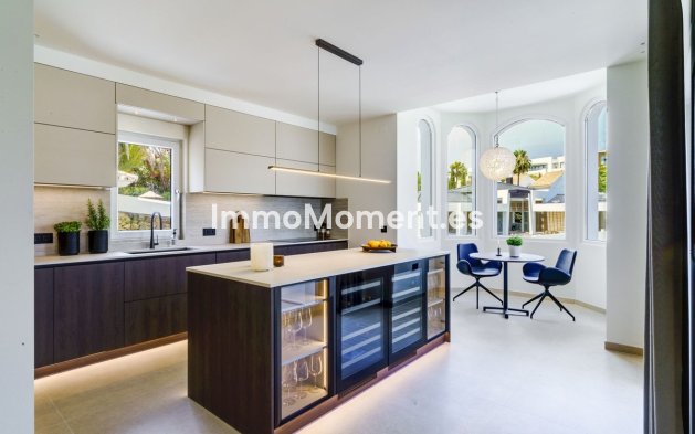 Wiederverkauf - Villa - Marbella - Nueva Andalucía