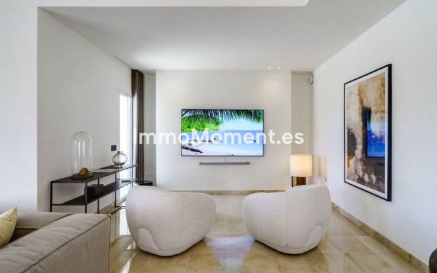 Wiederverkauf - Villa - Marbella - Nueva Andalucía