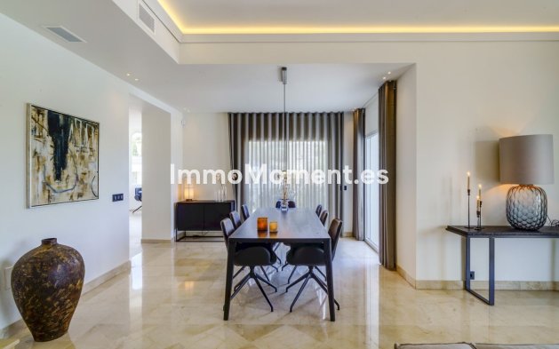 Wiederverkauf - Villa - Marbella - Nueva Andalucía