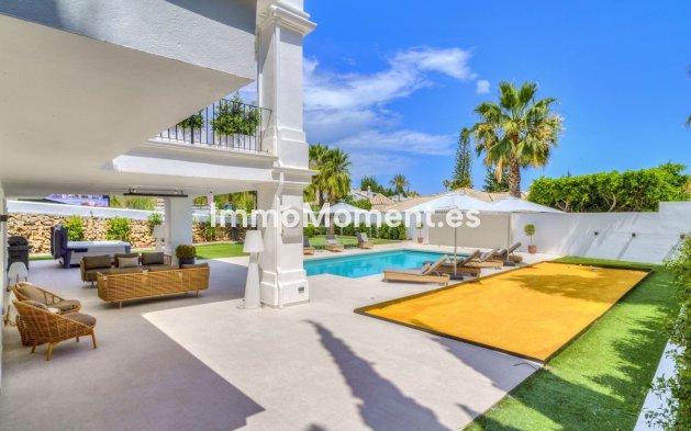 Wiederverkauf - Villa - Marbella - Nueva Andalucía