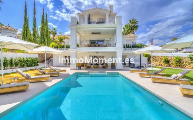 Wiederverkauf - Villa - Marbella - Nueva Andalucía