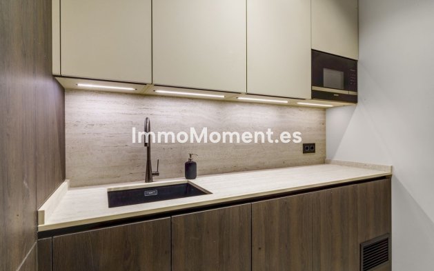 Wiederverkauf - Villa - Marbella - Nueva Andalucía