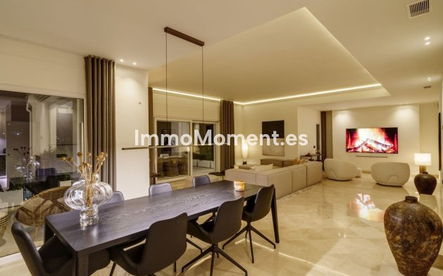 Wiederverkauf - Villa - Marbella - Nueva Andalucía