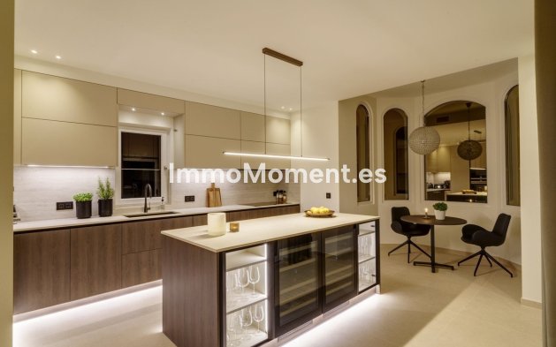 Wiederverkauf - Villa - Marbella - Nueva Andalucía