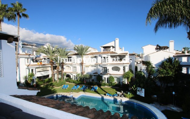 Revente - Appartement - Marbella - Nueva Andalucía
