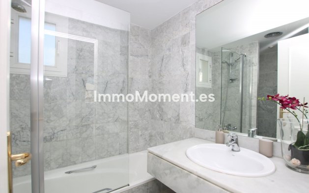 Revente - Appartement - Marbella - Nueva Andalucía