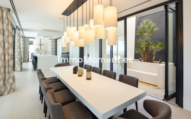 Resale - Villa - Benahavís - La Quinta