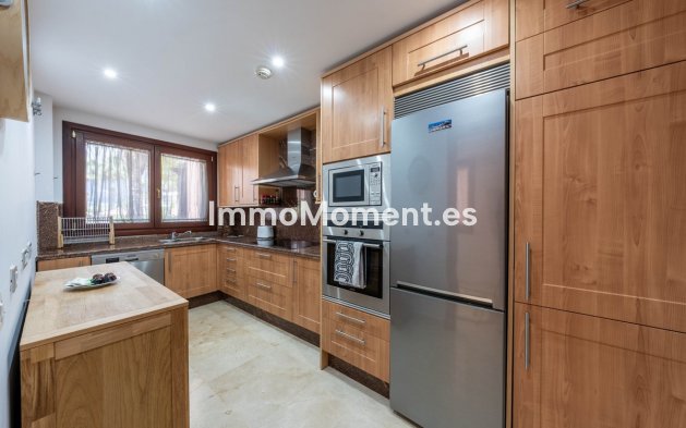 Wiederverkauf - Wohnung - Estepona  - Estepona Centro