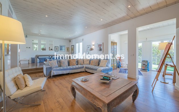 Wiederverkauf - Villa - Marbella - Nueva Andalucía