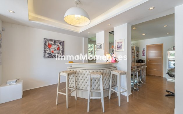 Wiederverkauf - Villa - Marbella - Nueva Andalucía