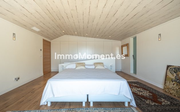 Wiederverkauf - Villa - Marbella - Nueva Andalucía