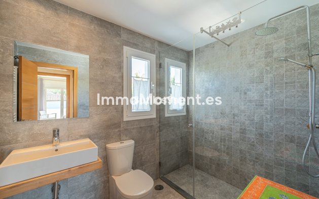 Wiederverkauf - Villa - Marbella - Nueva Andalucía