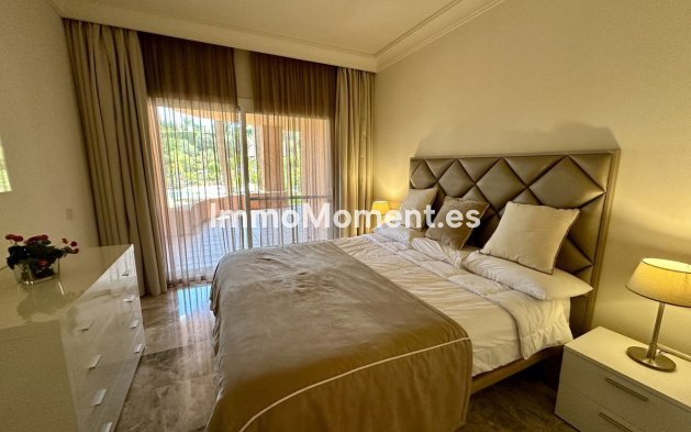 Wiederverkauf - Wohnung - Marbella - Nueva Andalucía