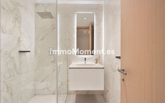 Wiederverkauf - Villa - Marbella - Nueva Andalucía