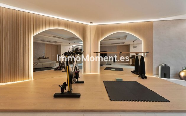 Wiederverkauf - Villa - Marbella - Nueva Andalucía