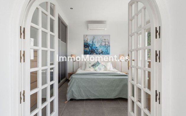 Reventa - Villa - Marbella - Nueva Andalucía