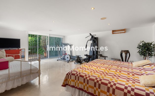 Wiederverkauf - Villa - Marbella - Aloha