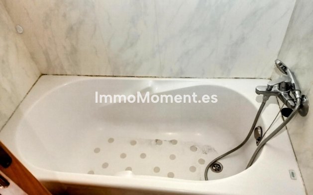 Revente - Appartement - Torremolinos - La Carihuela