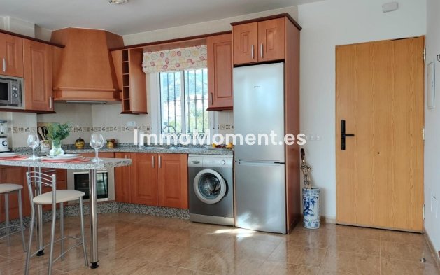 Resale - Villa - Benalmadena - Benalmadena Centro