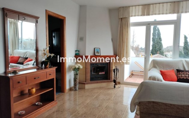 Resale - Villa - Benalmadena - Benalmadena Centro