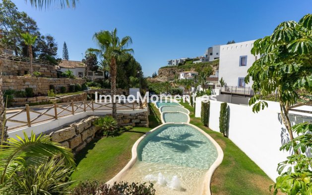 Resale - Apartment - El Paraiso - New Golden Mile