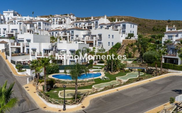 Resale - Apartment - El Paraiso - New Golden Mile