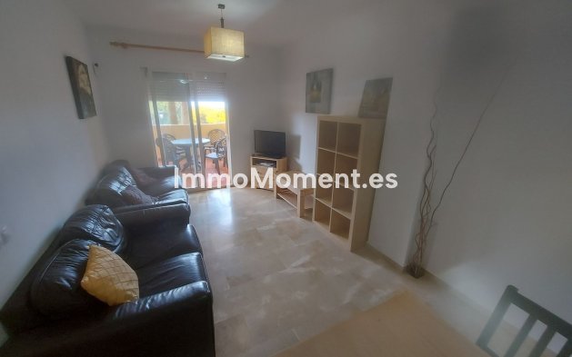 Resale - Apartment - Manilva - La Duquesa