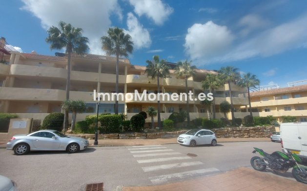 Resale - Apartment - Manilva - La Duquesa