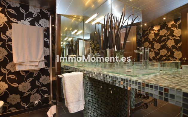 Wiederverkauf - Wohnung - Marbella - Puerto Banús