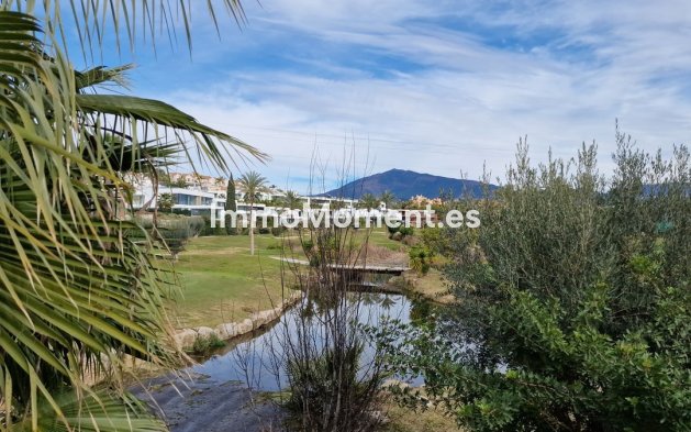 Wiederverkauf - Land - Estepona  - Estepona Centro