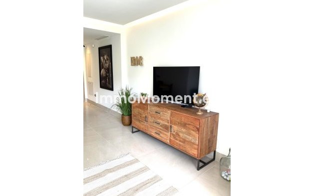 Resale - Apartment - Mijas - La Cala Golf
