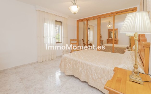 Resale - Villa - Marbella - Las Chapas