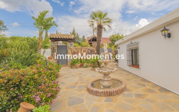 Resale - Villa - Marbella - Las Chapas