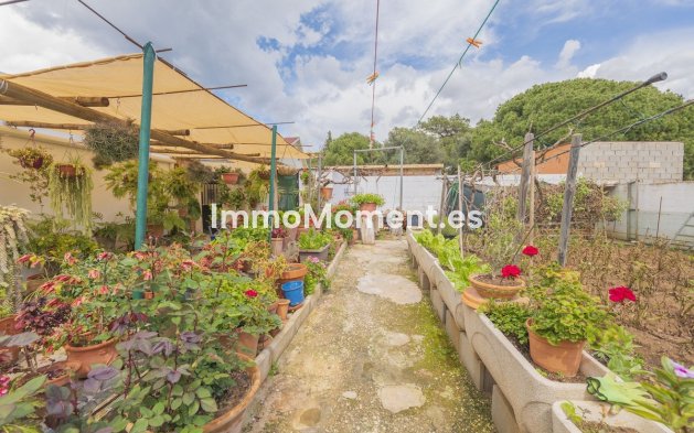 Resale - Villa - Marbella - Las Chapas