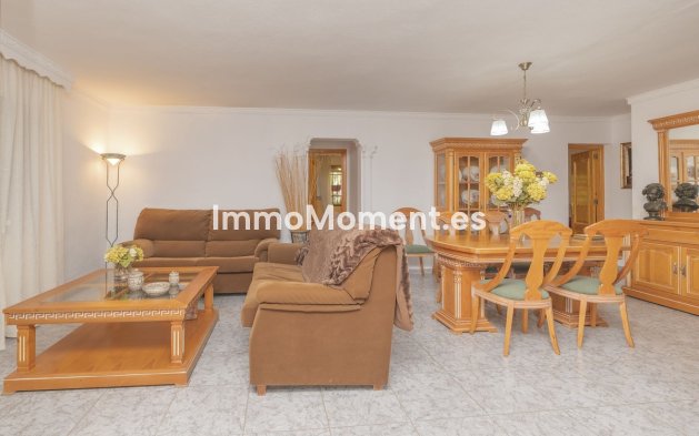 Resale - Villa - Marbella - Las Chapas