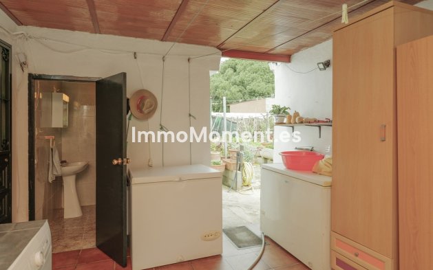 Resale - Villa - Marbella - Las Chapas