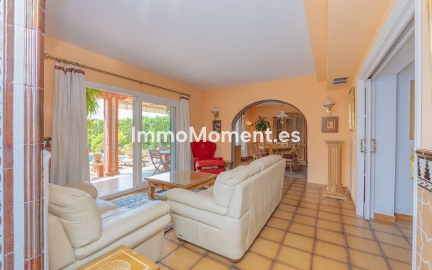 Reventa - Villa - Marbella - Marbella Centro