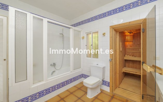 Reventa - Villa - Marbella - Marbella Centro