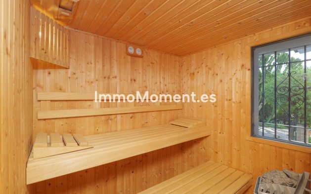 Reventa - Villa - Marbella - Marbella Centro