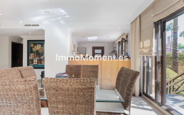 Resale - Apartment - Marbella - Puerto Banús