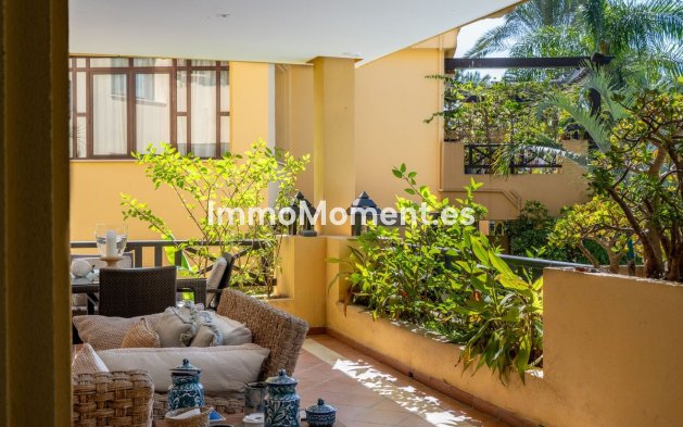 Resale - Apartment - Marbella - Puerto Banús