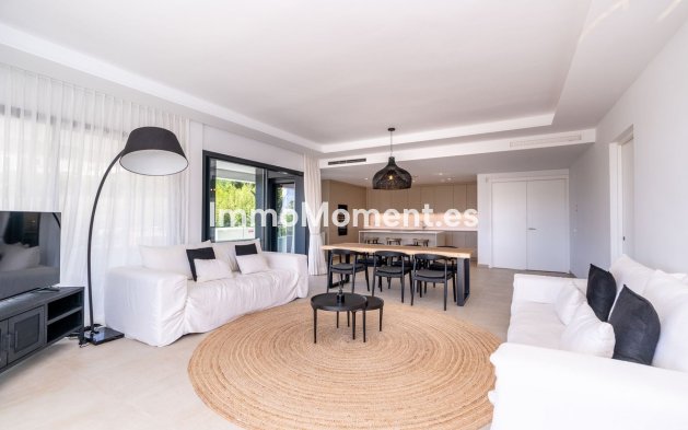 Bestaande woning - Appartement - Estepona  - Estepona Centro